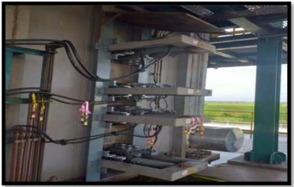 Primary air duct and step grate hydraulic modification